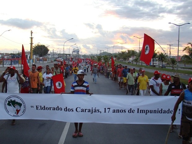 Integrantes do MST seguem em marcha em direção a Salvador (Foto: Everaldo Lins / Arquivo Pessoal)