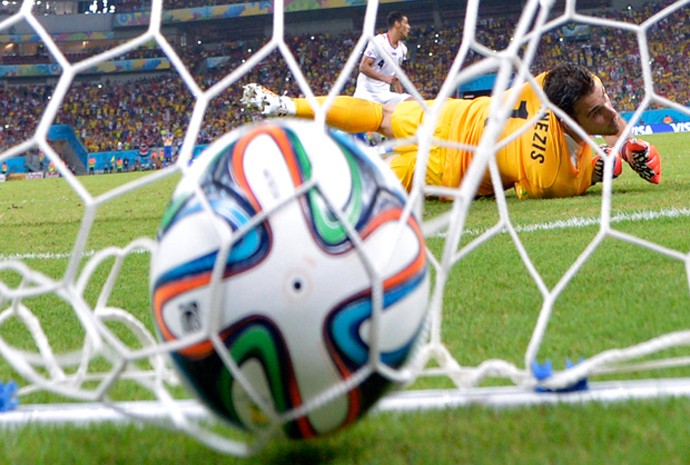 Costa Rica vence Grécia nos pênaltis após empate de 1 a 1