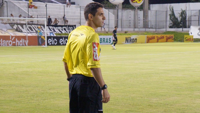 Zandick Gondim Alves Júnior - árbitro potiguar (Foto: Augusto Gomes/GloboEsporte.com)