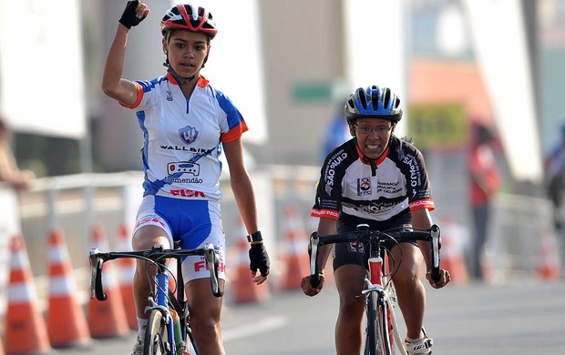 Thayná Araújo, ciclista, Santos (Foto: Divulgação / Ivan Storti )