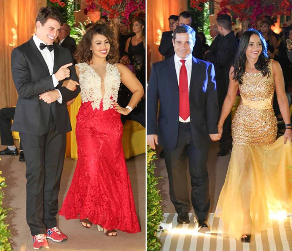 Hora da cerimônia: Antônio, Gabriela Flor e Marinalva eram padrinhos e estavam lindos! (Foto: Foto: Johnny Keppk)