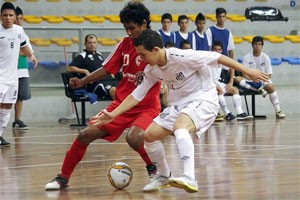 Time Sub-17 de Futsal do Peixe garante vaga nas quartas de final do Metropolitano (Foto: Pedro Ernesto Guerra / Santos FC)