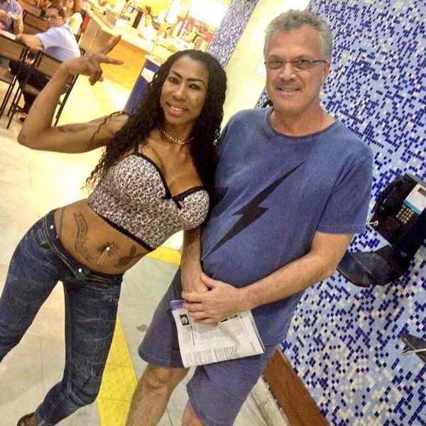 Inês Brasil e Pedro Bial (Foto: Reprodução/Twitter)