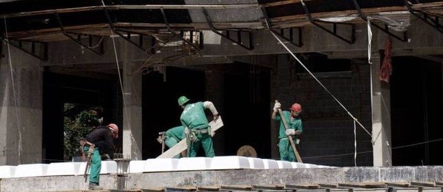 Prédio em construção em São Paulo  (Foto: Bloomberg News)