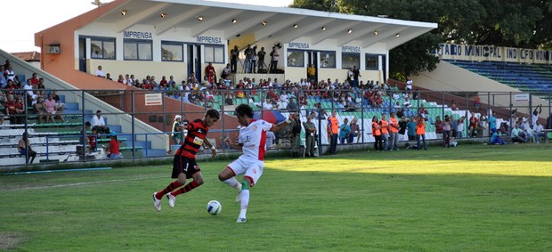 Flamengo-PI e 4 de Julho em Teresina pela quinta rodada do Piauiense (Foto: Renan Morais/GLOBOESPORTE.COM)
