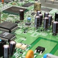Há conflito entre a segurança digital e o conserto de eletrônicos?