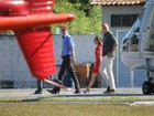 No Rio, príncipe Harry passeia de helicóptero