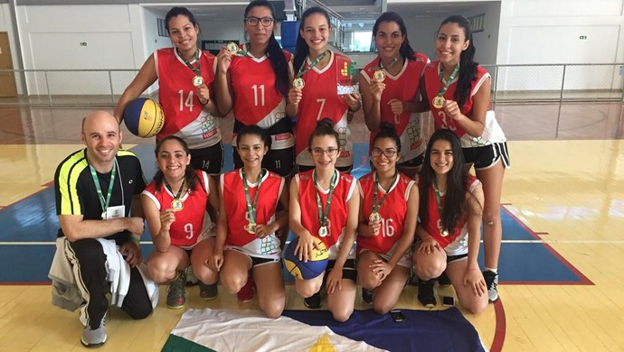 Time de basquete do IFRR campeão dos JIFs (Foto: Coordenação de Comunicação do IFRR)