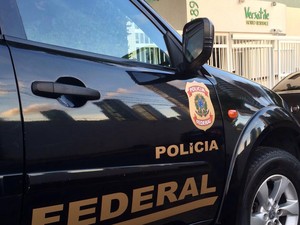 Um mandado de prisão e sete de condução coercitiva também estão sendo cumpridos (Foto: Divulgação/PF) Um mandado de prisão e sete de condução coercitiva também estão sendo cumpridos (Foto: Divulgação/PF)