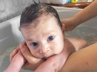 Jéssica Costa mostra filho no banho: 'Meu bebê'