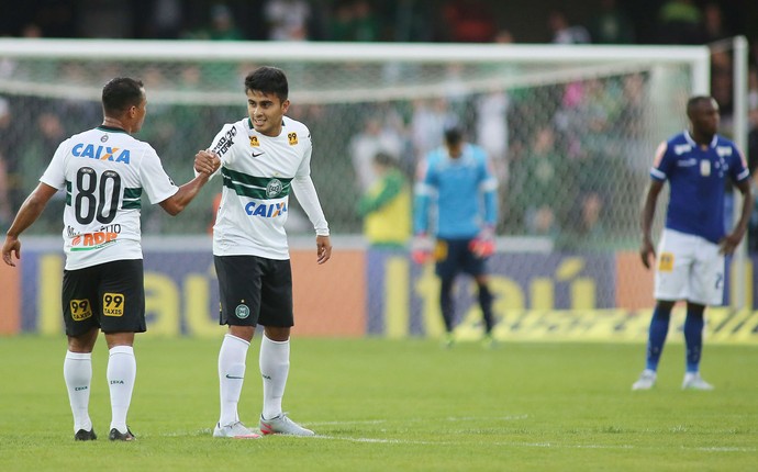 Coritiba Cruzeiro (Foto: Giuliano Gomes/ Agência PRPRESS)