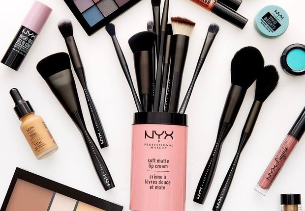 Marca de cosméticos NYX fecha lojas no Brasil