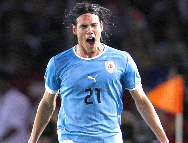 Cavani comemora gol do Uruguai contra a Irlanda (Foto: Agência Reuters)
