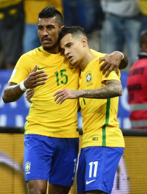 Coutinho e Paulinho; Brasil x Paraguai (Foto: Marcos Ribolli)
