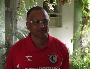 Oliveira Canindé, técnico do Campinense (Foto: Silas Batista / Globoesporte.com/pb)