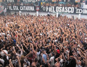 Torcida Corinthians Gaviões da Fiel Mundial Al Ahly (Foto: Daniel Romeu / globoesporte.com)