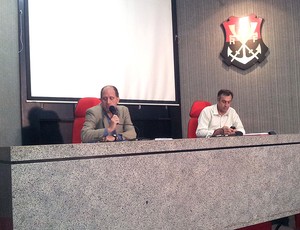 Alexandre Povoa durante coletiva no Flamengo sobre esportes olímpicos (Foto: Lydia Gismondi)