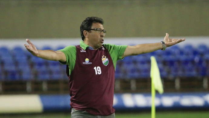 Lorival Santos, técnico do Coruripe (Foto: Ailton Cruz/ Gazeta de Alagoas)