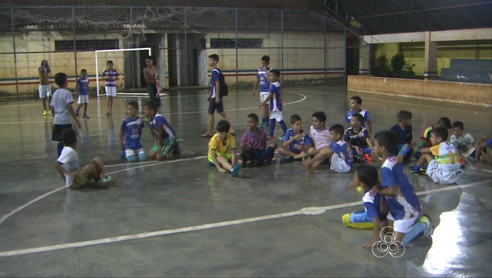 Escolinha de futsal Carlos Gomes, em Porto Velho (Foto: Reprodução/ TV Rondônia)
