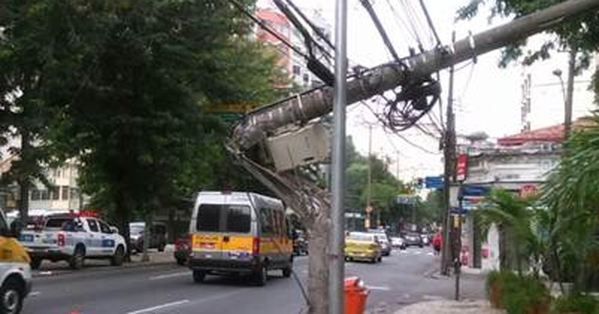 G Caminh O Bate Em Poste E Deixa Trechos De Ruas Sem Luz Em Humait