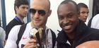 Thiaguinho tira casquinha da taça: 'É nossa!' (Instagram)