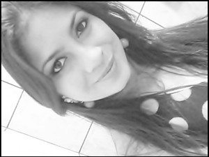 Estudante Ana Paula Rodrigues, de MS, morreu em incêndio em boate no RS (Foto: Reprodução/ Facebook)