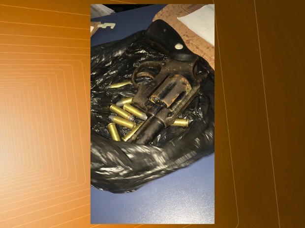 Arma usada por preso na rebelião foi encontrada pela polícia após operação &quot;pente fino&quot;  (Foto: Reprodução / TV Paraíba)