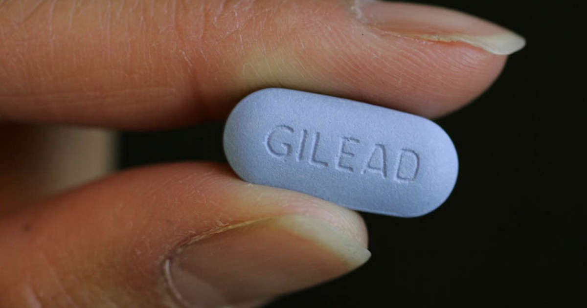 SUS deve adotar uso preventivo de pílula anti-HIV para pessoas em risco
