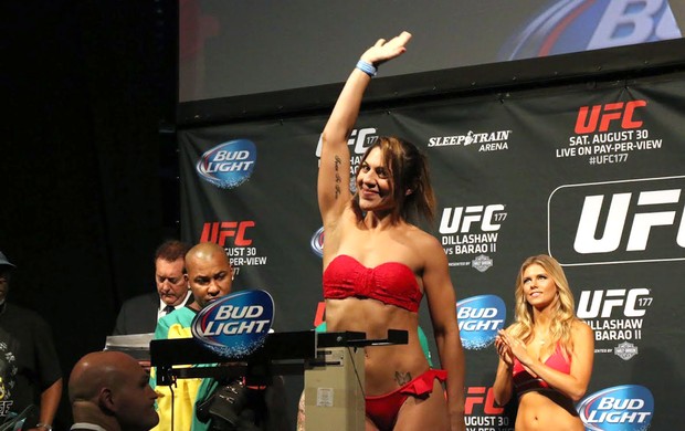 Bethe Correia, Pesagem UFC 177 (Foto: Evelyn Rodrigues)