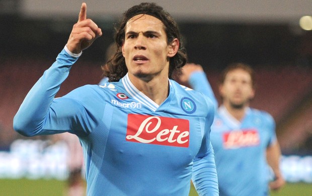 Cavani comemora gol do Napoli contra o PSV, AP (Foto: Agência AP)
