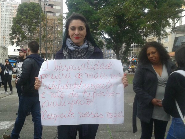 Manifestantes pedem o fim do preconceito e da homofobia (Foto: Adriana Justi/G1)