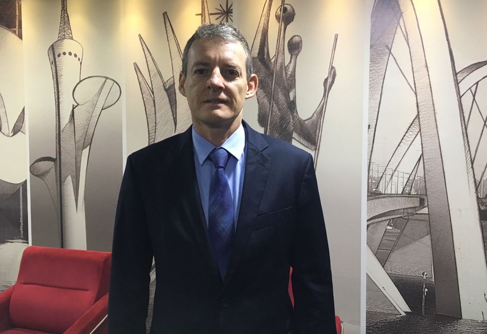 O delegado Fernando Cesar Costa, da DRF (Foto: Gabriel Luiz/G1)