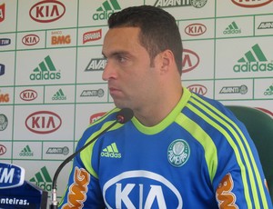 Daniel Carvalho em entrevista no Palmeiras (Foto: Diego Ribeiro / Globoesporte.com)