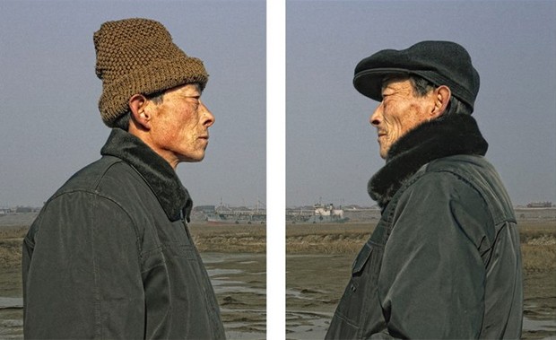 Gêmeos idênticos fotografados na China (Foto: Gao Rongguo)