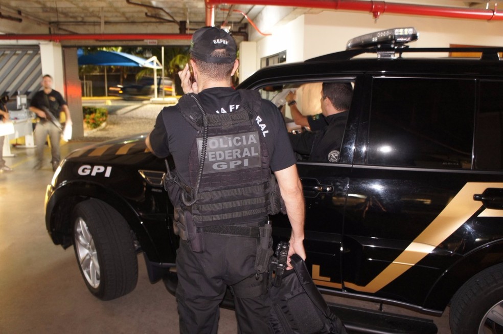 Polícia Federal cumpre mandados de busca e apreensão em operação na Grande Natal (Foto: Divulgação/PF)