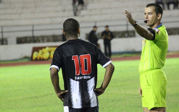 Ceilândia x Sobradinho (Foto: Fabrício Marques / Globoesporte.com)