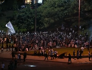 Torcida do Corinthians antes do jogo contra o Boca Juniors, no Pacaembu (Foto: Reprodução SporTV)