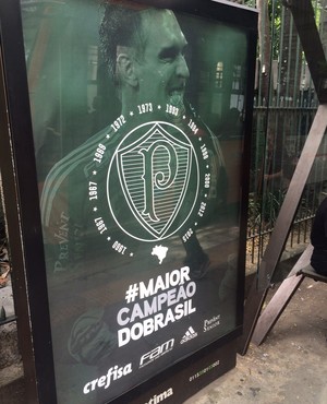 Homenagem, camisas e faixa de campeão: a rua Palestra Italia pós-título