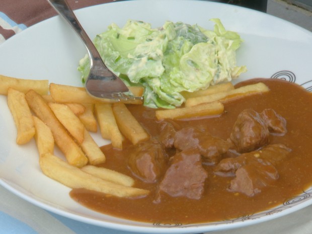 Carbonade flammande, prato típico da Bélgica (Grep) (Foto: Globo Repórter)