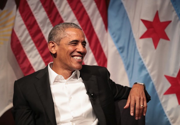 Barack Obama em primeiro discurso público depóis de deixar a presidência (Foto: Scott Olson/Getty Images)