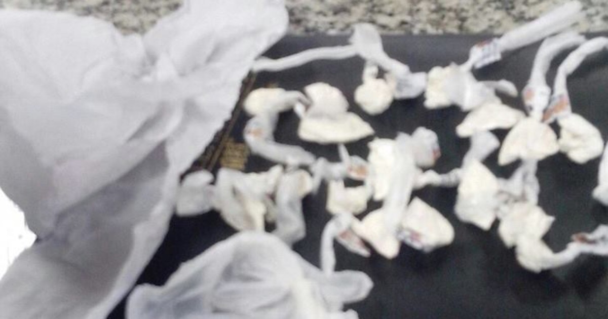 Policial de folga flagra suspeito com drogas em shopping de ... - Globo.com