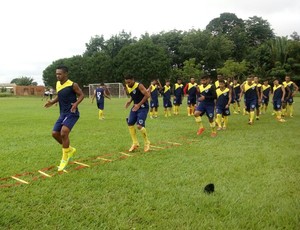 Rondoniense treina para estreia na Copa do Brasil  (Foto: Livia Costa)