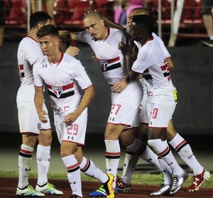 Maicon São Paulo x Oeste (Foto: Marcos Ribolli)