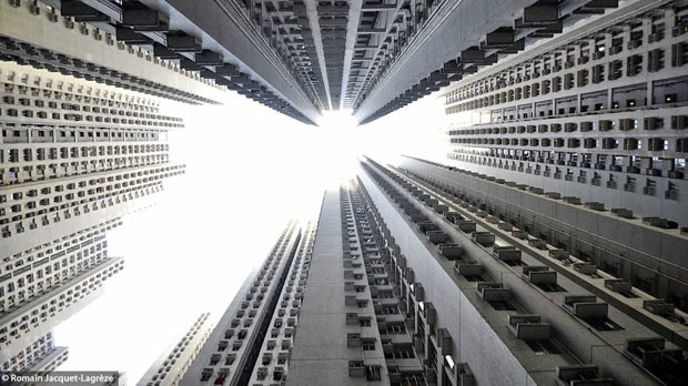 Francês capta 'corrida aos céus' de prédios de Hong Kong (Foto: Romain Jacquet-Lagrèze)