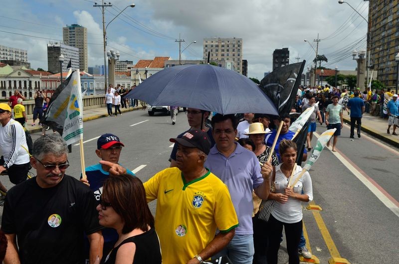 Fila para se despedir do corpo de Eduardo Campos