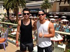 Joe Jonas comemora aniversário com irmão em Las Vegas