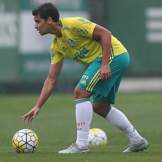 Jean pede Palmeiras atento, mas admite foco no Brasileirão