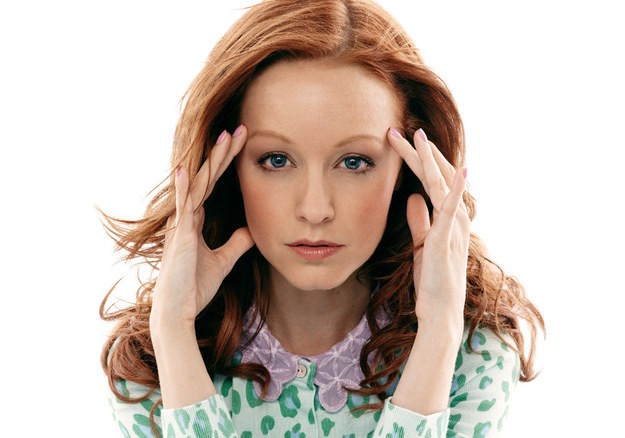 Lindy Booth o cérebro por trás dos bibliotecários.  (Foto: NBCUniversal)