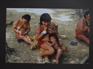 Mulher Yanomami (Foto: Rodrigo Menaros / G1 RR)