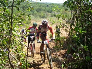 Competição de Mountain Bike acontece na Trilha do Parque Anauá (Foto: Divulgação)